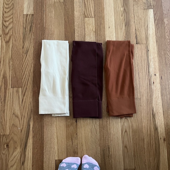 Amazon Ribbed Seamless Leggings x small, sold as multipack - Picture 2 of 4